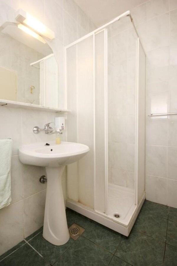 Apartments Tonka - 150M From The Sea & Parking أوروبيتش المظهر الخارجي الصورة