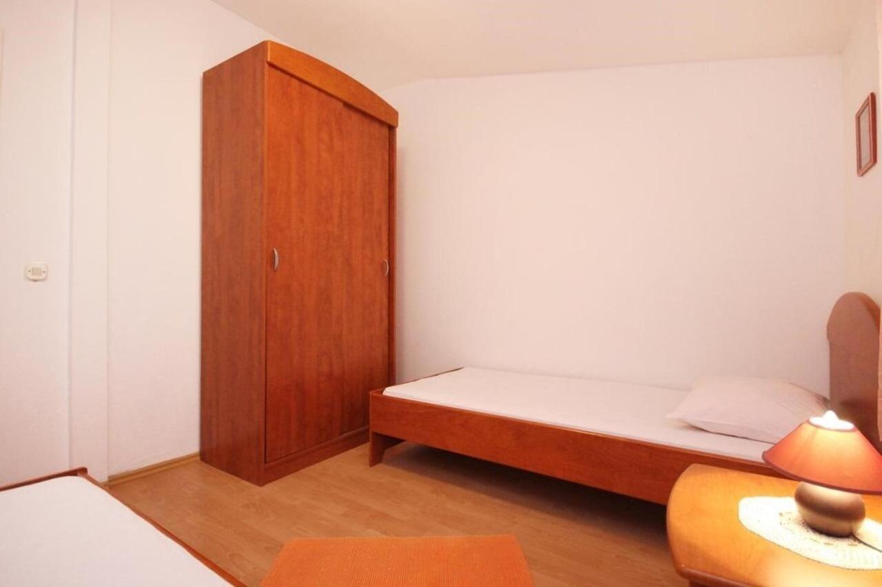 Apartments Tonka - 150M From The Sea & Parking أوروبيتش المظهر الخارجي الصورة