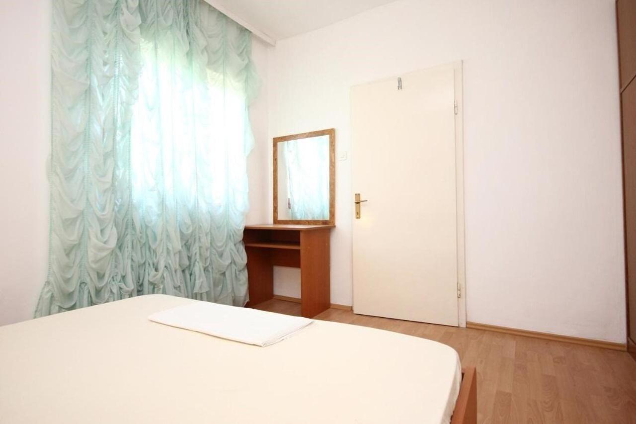 Apartments Tonka - 150M From The Sea & Parking أوروبيتش المظهر الخارجي الصورة