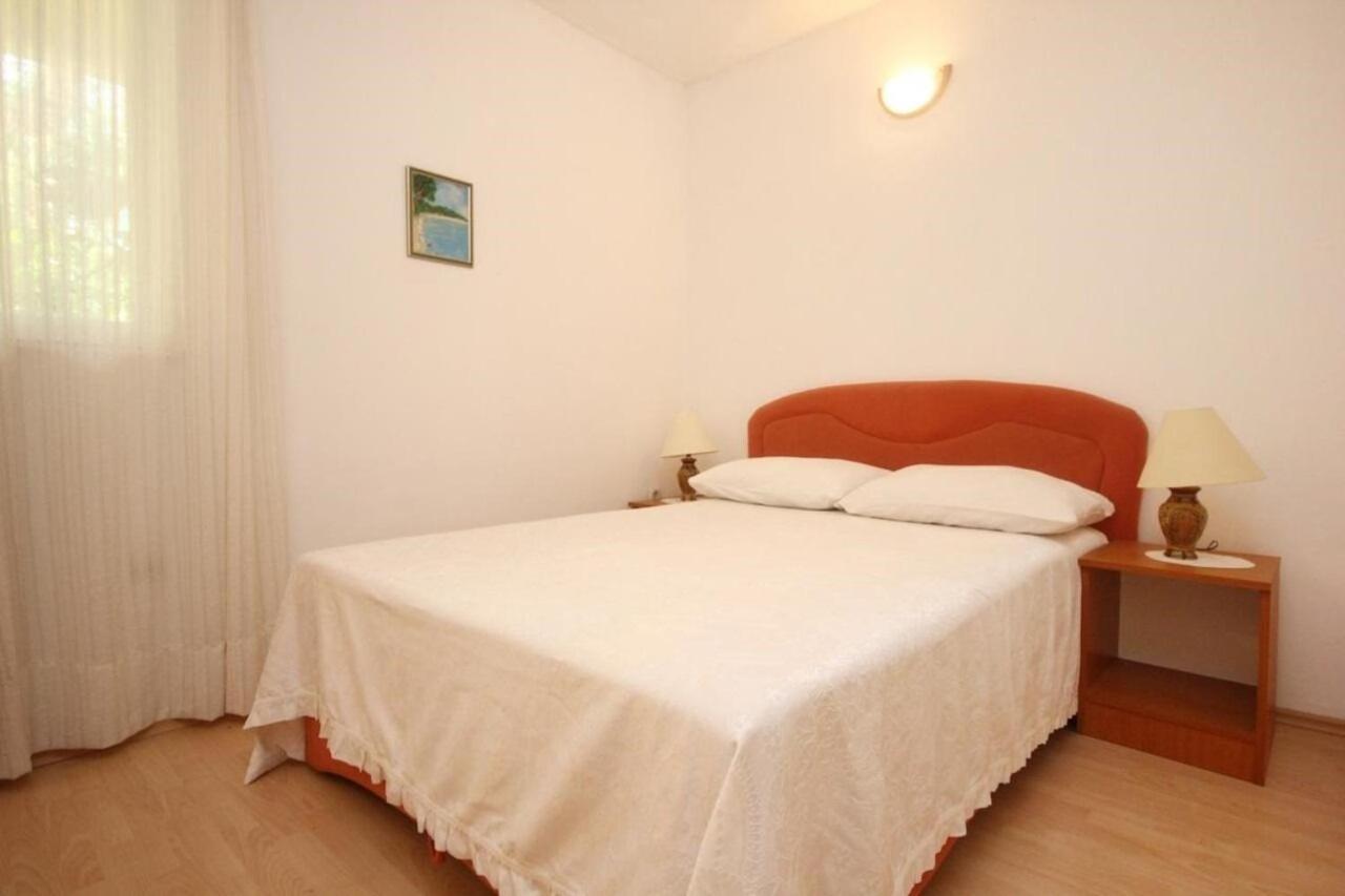 Apartments Tonka - 150M From The Sea & Parking أوروبيتش المظهر الخارجي الصورة