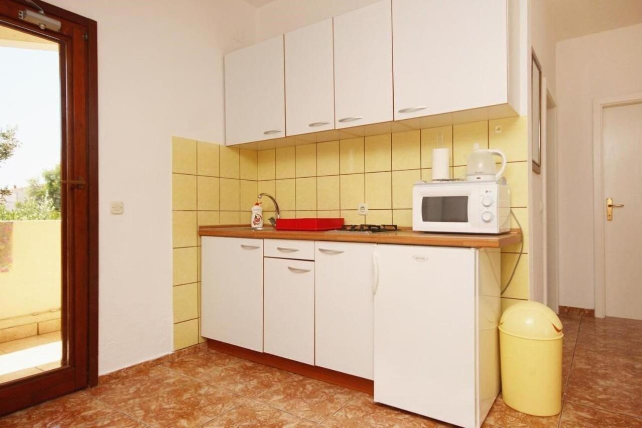 Apartments Tonka - 150M From The Sea & Parking أوروبيتش المظهر الخارجي الصورة