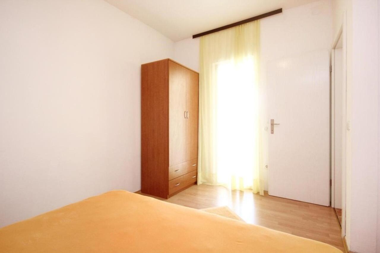 Apartments Tonka - 150M From The Sea & Parking أوروبيتش المظهر الخارجي الصورة